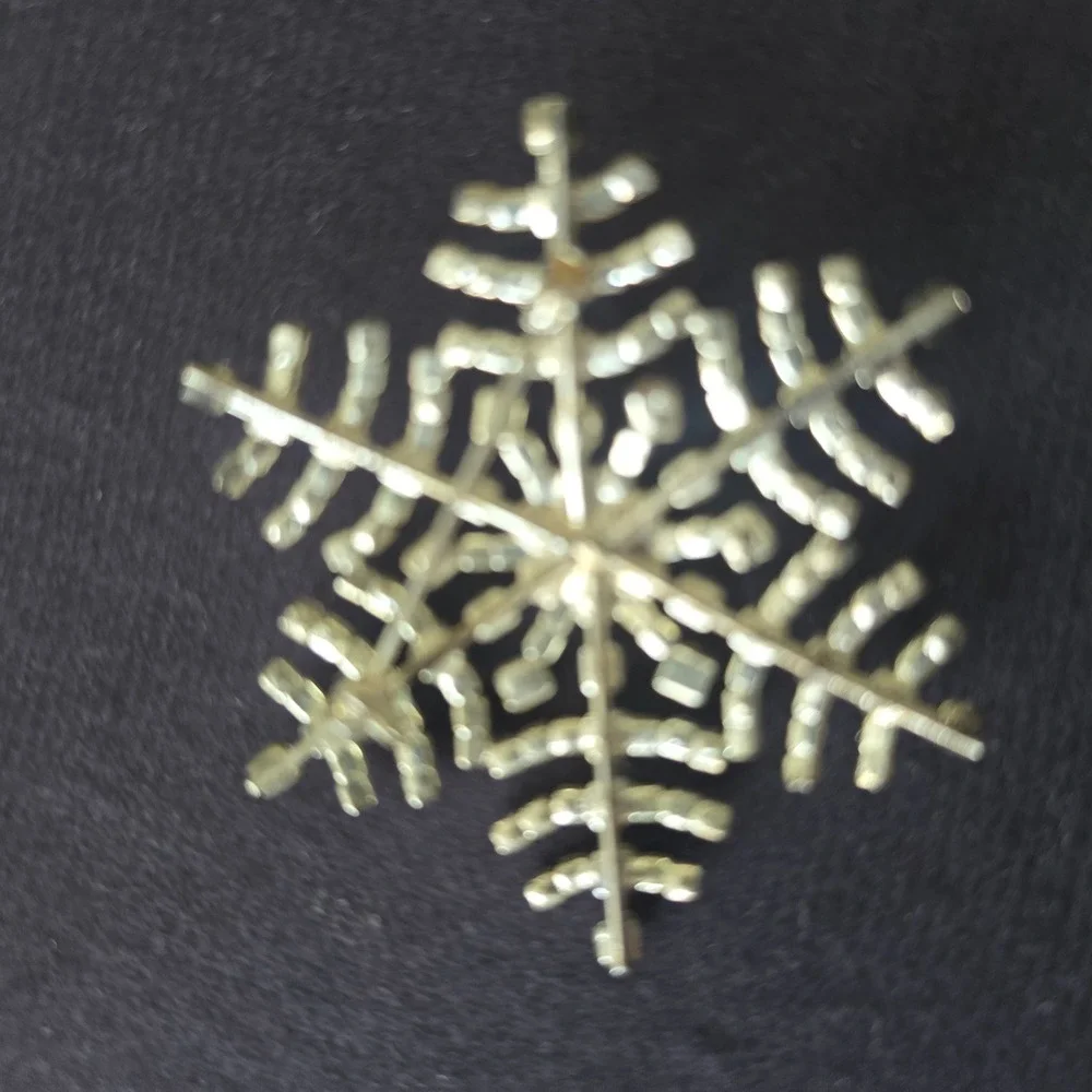 Unbranded elegant snowflake